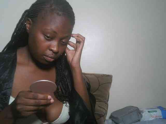 DaisyafterDark_ webcam