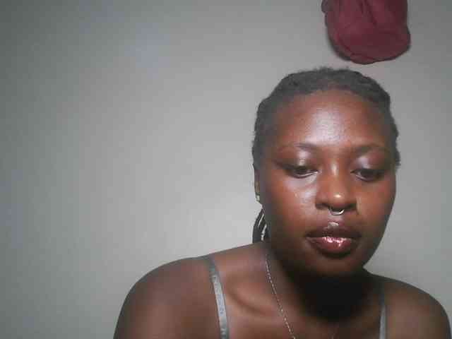 DaisyafterDark_ webcam