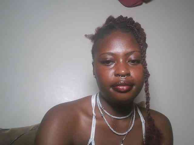 DaisyafterDark_ webcam