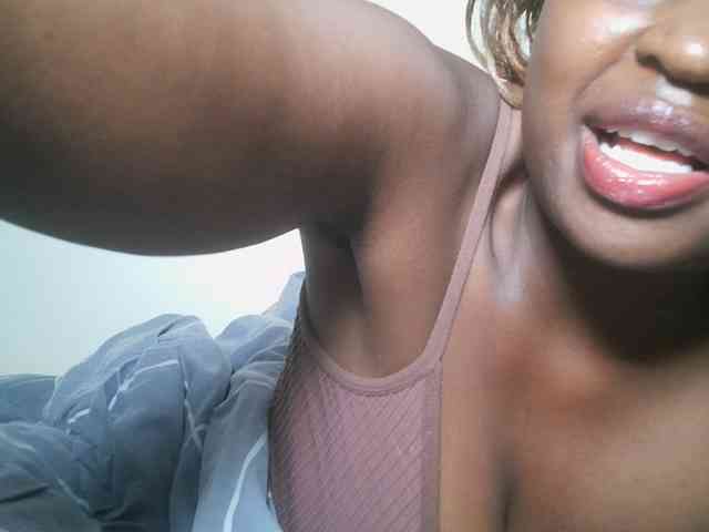 DaisyafterDark_ webcam