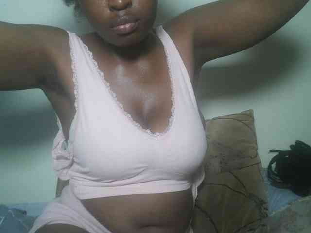 DaisyafterDark_ webcam