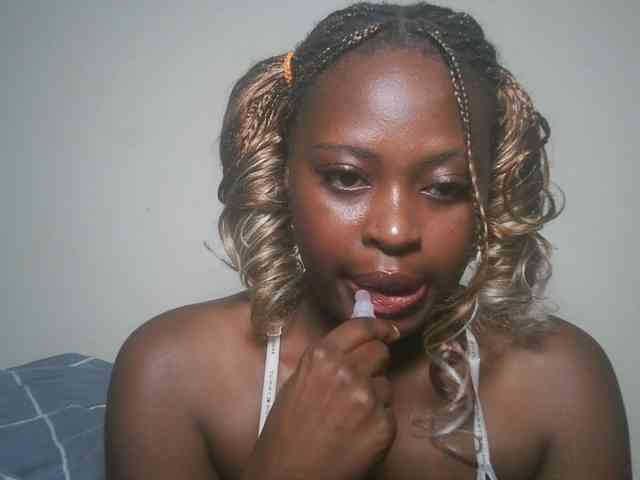 DaisyafterDark_ webcam