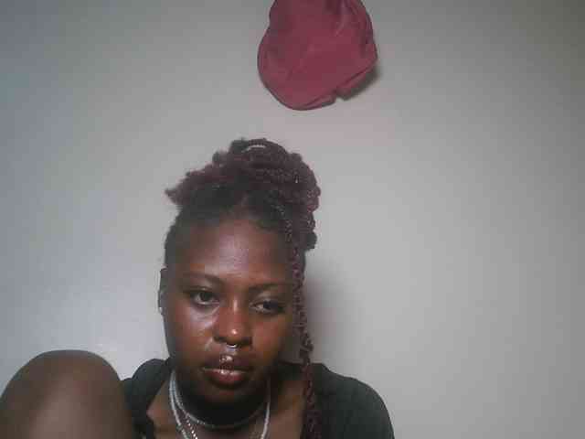 DaisyafterDark_ webcam
