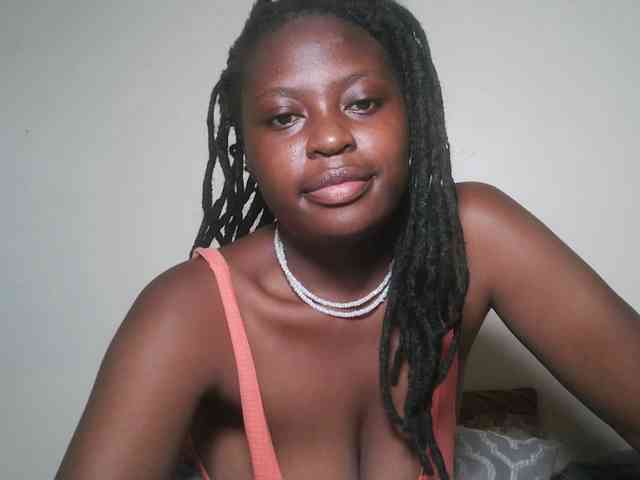 DaisyafterDark_ webcam