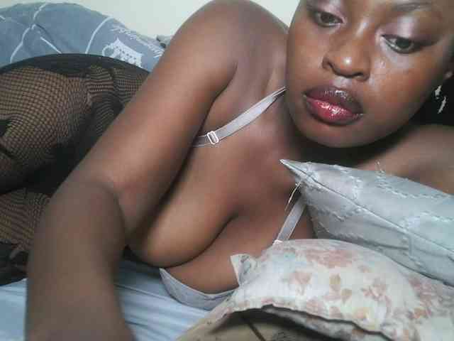 DaisyafterDark_ webcam