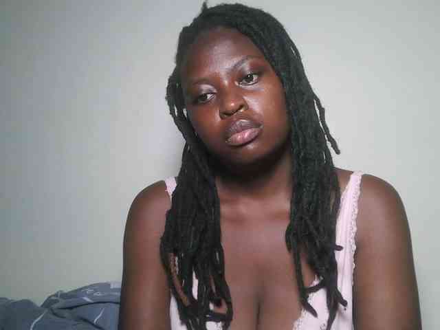 DaisyafterDark_ webcam