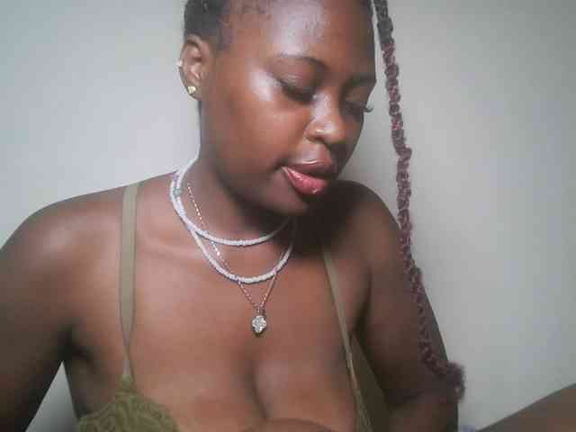 DaisyafterDark_ webcam