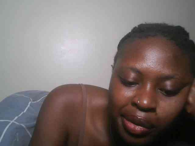DaisyafterDark_ webcam
