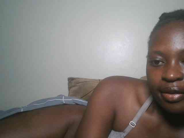 DaisyafterDark_ webcam