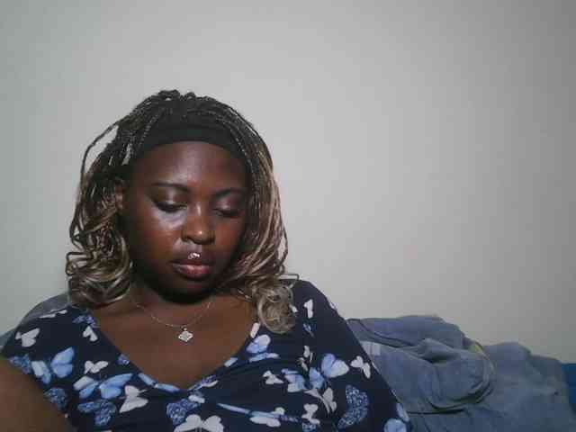 DaisyafterDark_ webcam