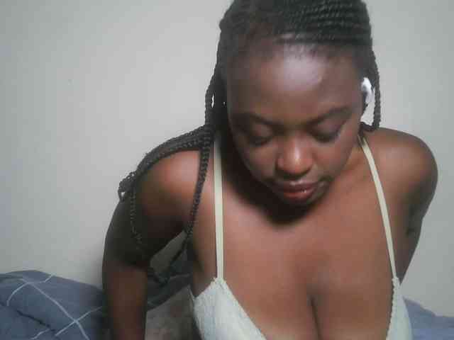 DaisyafterDark_ webcam