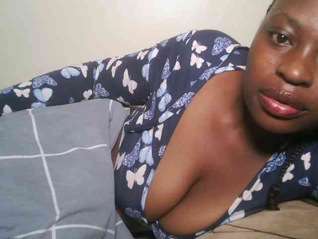 DaisyafterDark_ webcam