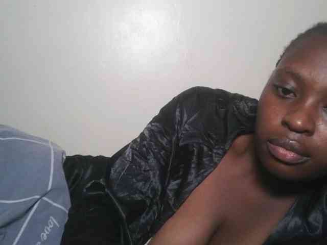 DaisyafterDark_ webcam