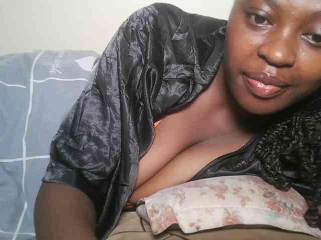 DaisyafterDark_ webcam