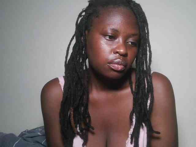 DaisyafterDark_ webcam