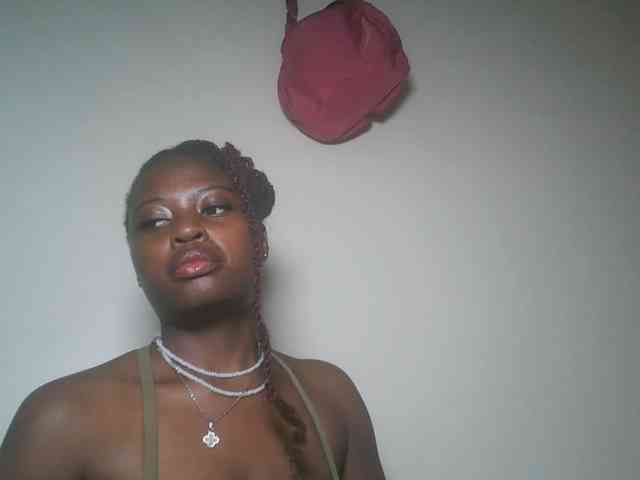 DaisyafterDark_ webcam