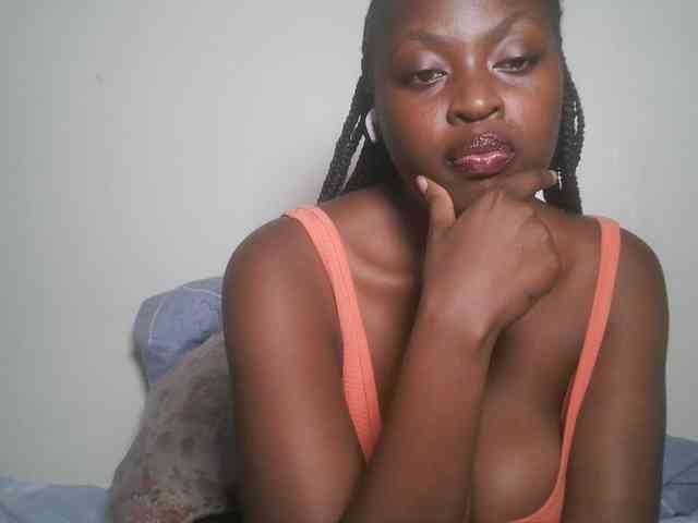 DaisyafterDark_ webcam