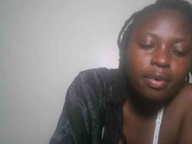 DaisyafterDark_ webcam