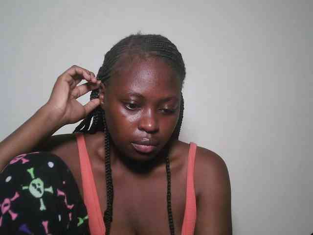 DaisyafterDark_ webcam