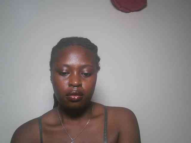 DaisyafterDark_ webcam