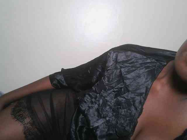 DaisyafterDark_ webcam