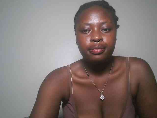 DaisyafterDark_ webcam