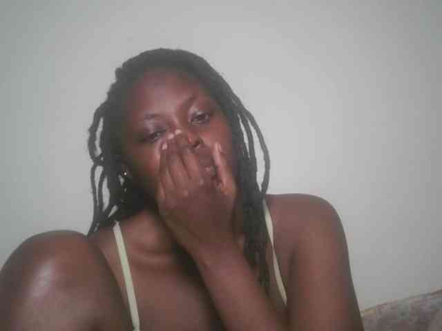 DaisyafterDark_ webcam