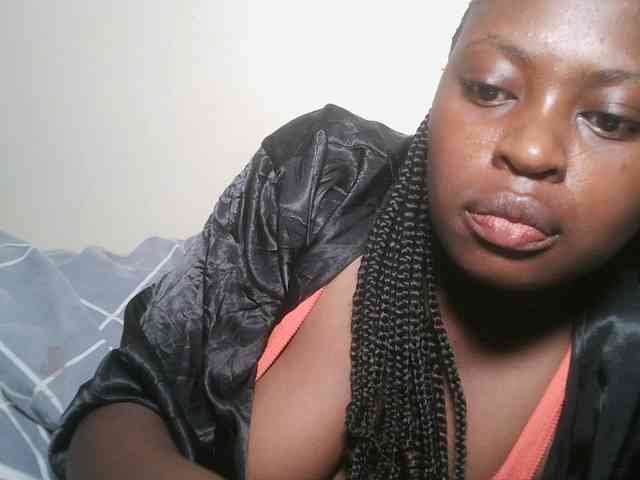 DaisyafterDark_ webcam