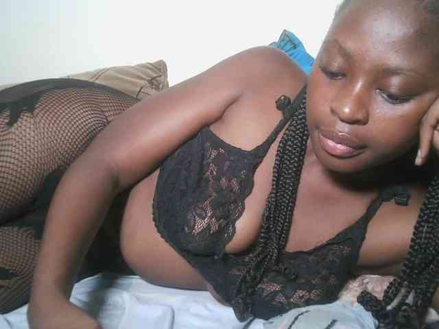 DaisyafterDark_ webcam
