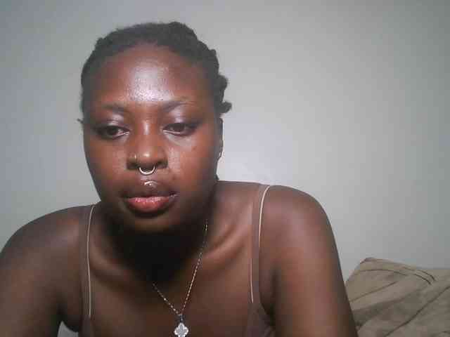 DaisyafterDark_ webcam