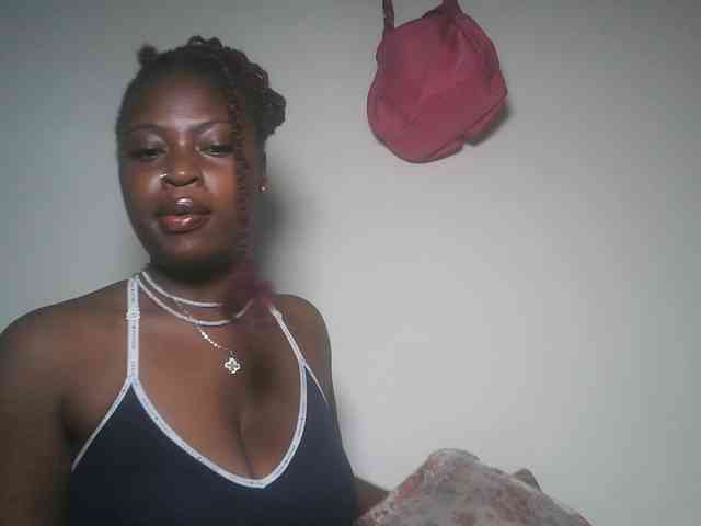 DaisyafterDark_ webcam