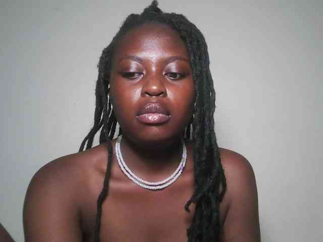 DaisyafterDark_ webcam