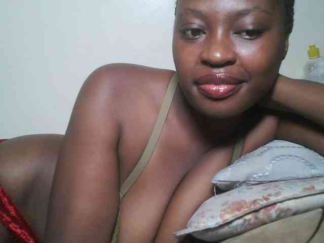 DaisyafterDark_ webcam