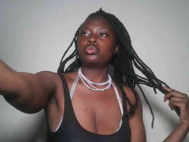 DaisyafterDark_ webcam
