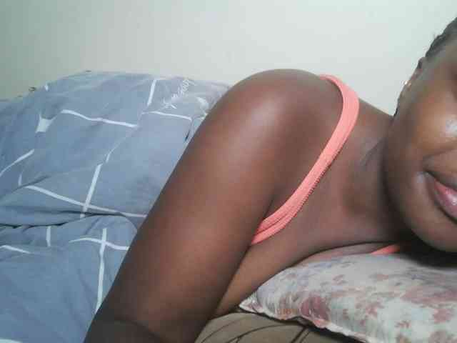 DaisyafterDark_ webcam