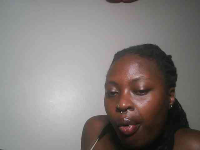 DaisyafterDark_ webcam