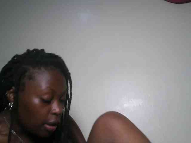 DaisyafterDark_ webcam
