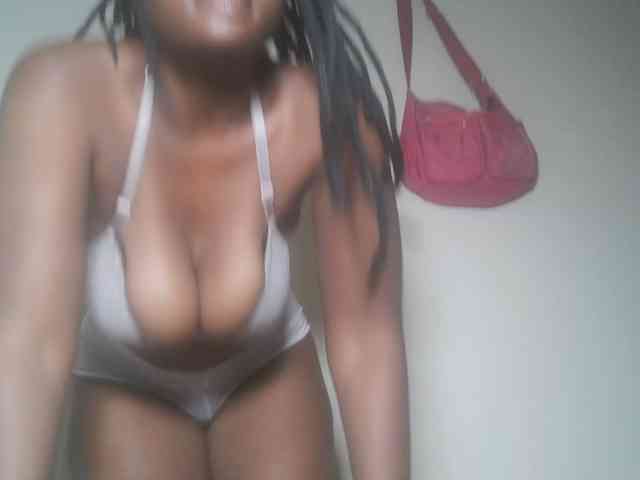 DaisyafterDark_ webcam