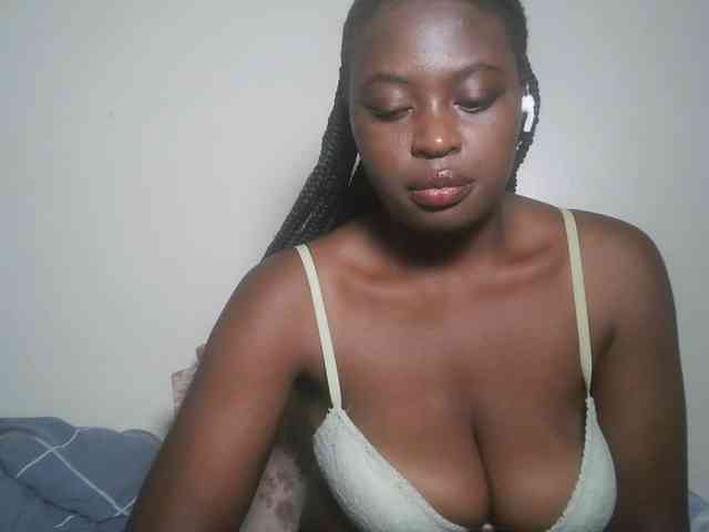 DaisyafterDark_ webcam