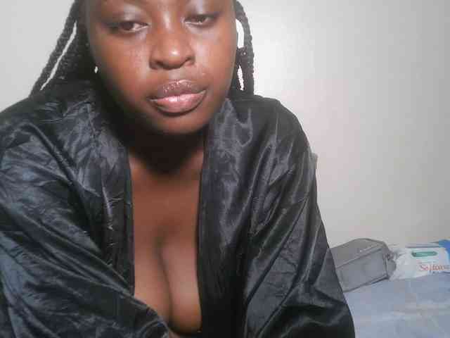 DaisyafterDark_ webcam