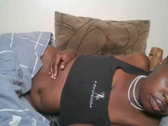 DaisyafterDark_ webcam