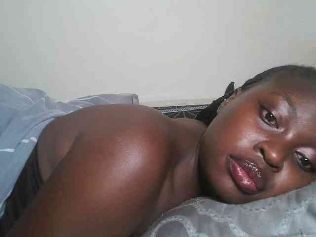 DaisyafterDark_ webcam
