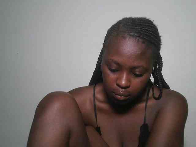 DaisyafterDark_ webcam