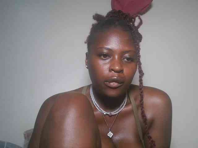 DaisyafterDark_ webcam