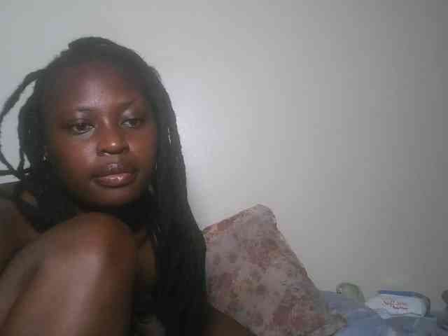 DaisyafterDark_ webcam
