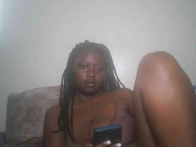 DaisyafterDark_ webcam