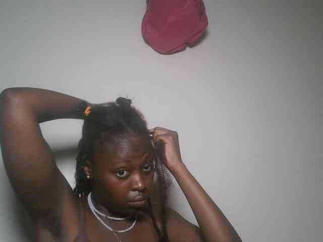 DaisyafterDark_ webcam