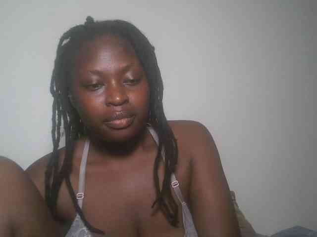 DaisyafterDark_ webcam