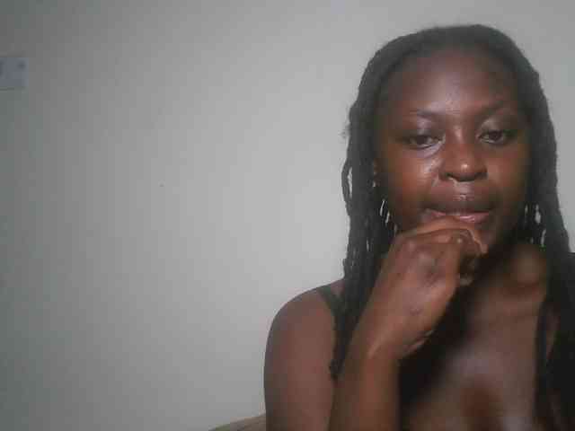 DaisyafterDark_ webcam