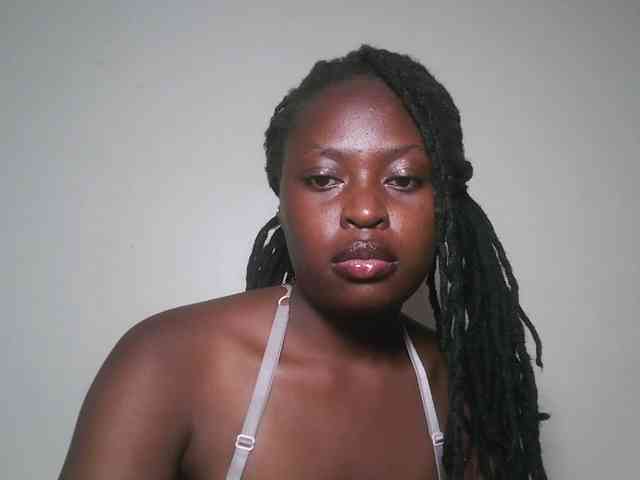 DaisyafterDark_ webcam